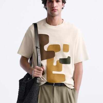 T-SHIRT WITH CONTRAST PATCH